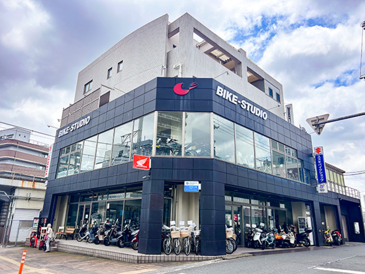 バイクスタジオの写真(埼玉県さいたま市浦和区)