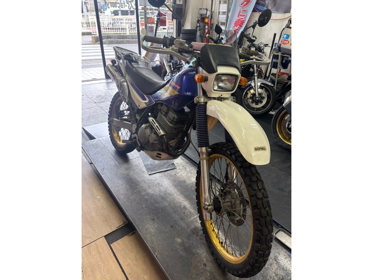 スーパーシェルパ純正フロントフォーク スーパーシェルパ純正フロントフォーク左右KL250G削れ傷なし