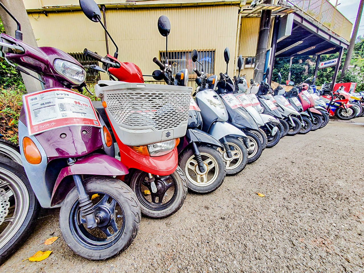 スーパー ヤマハ JOG ZR 人気色 白！！ 7.2馬力エンジン B189809| BDSバイクセンサー