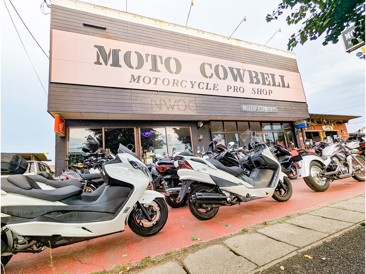 MOTO COWBELL【モトカウベル】の外観