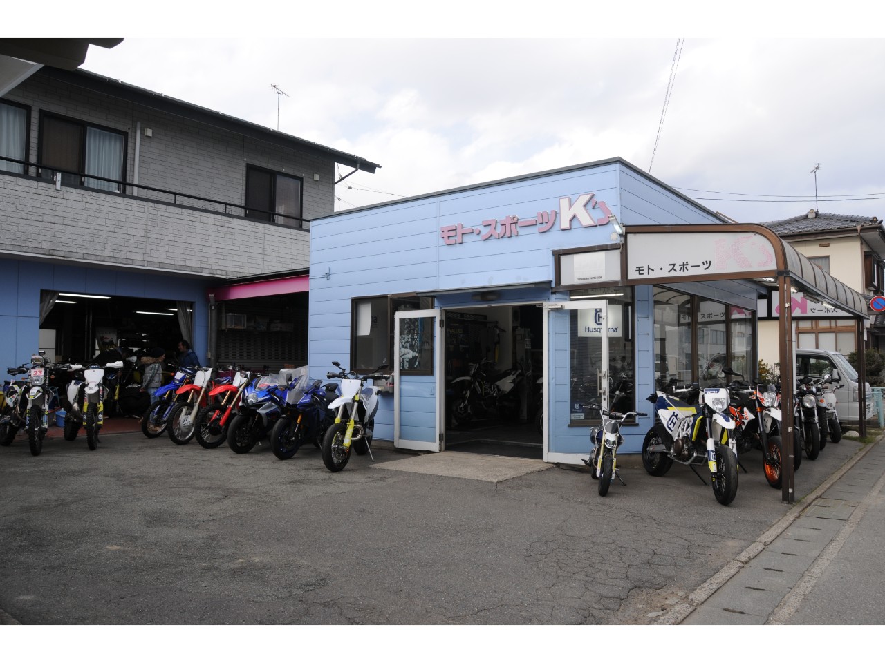 MOTO-SPORTS K’s（モトスポーツケーズ）の外観