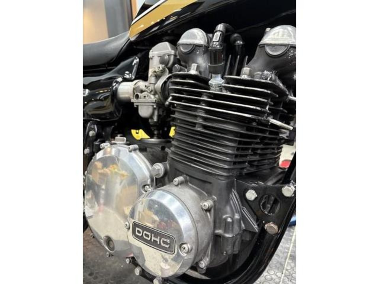 KAWASAKI Z1 マフラースタッドボルト交換| BDSバイクセンサー
