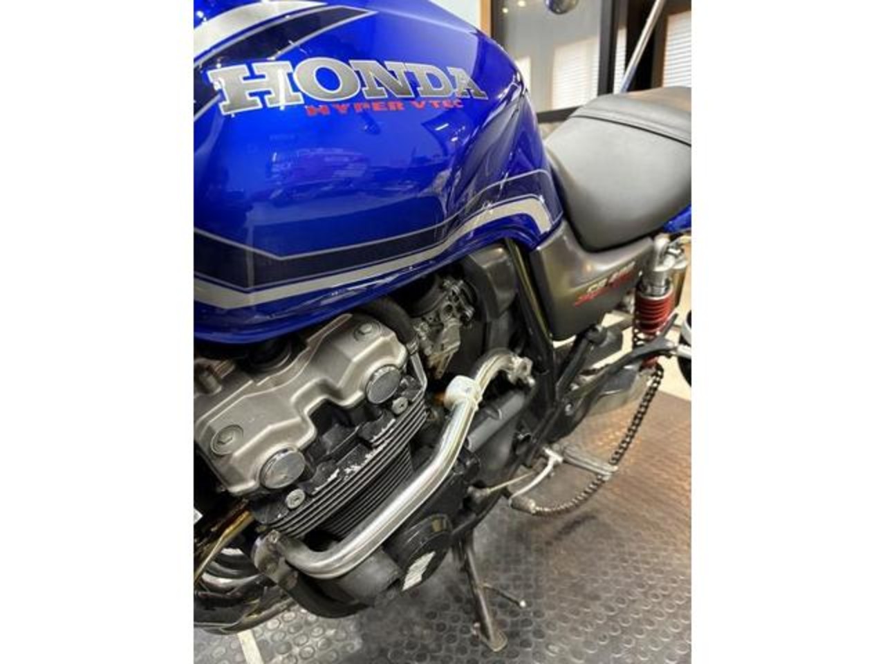 ホンダ CB400Super Four NC39 タイヤ交換| BDS