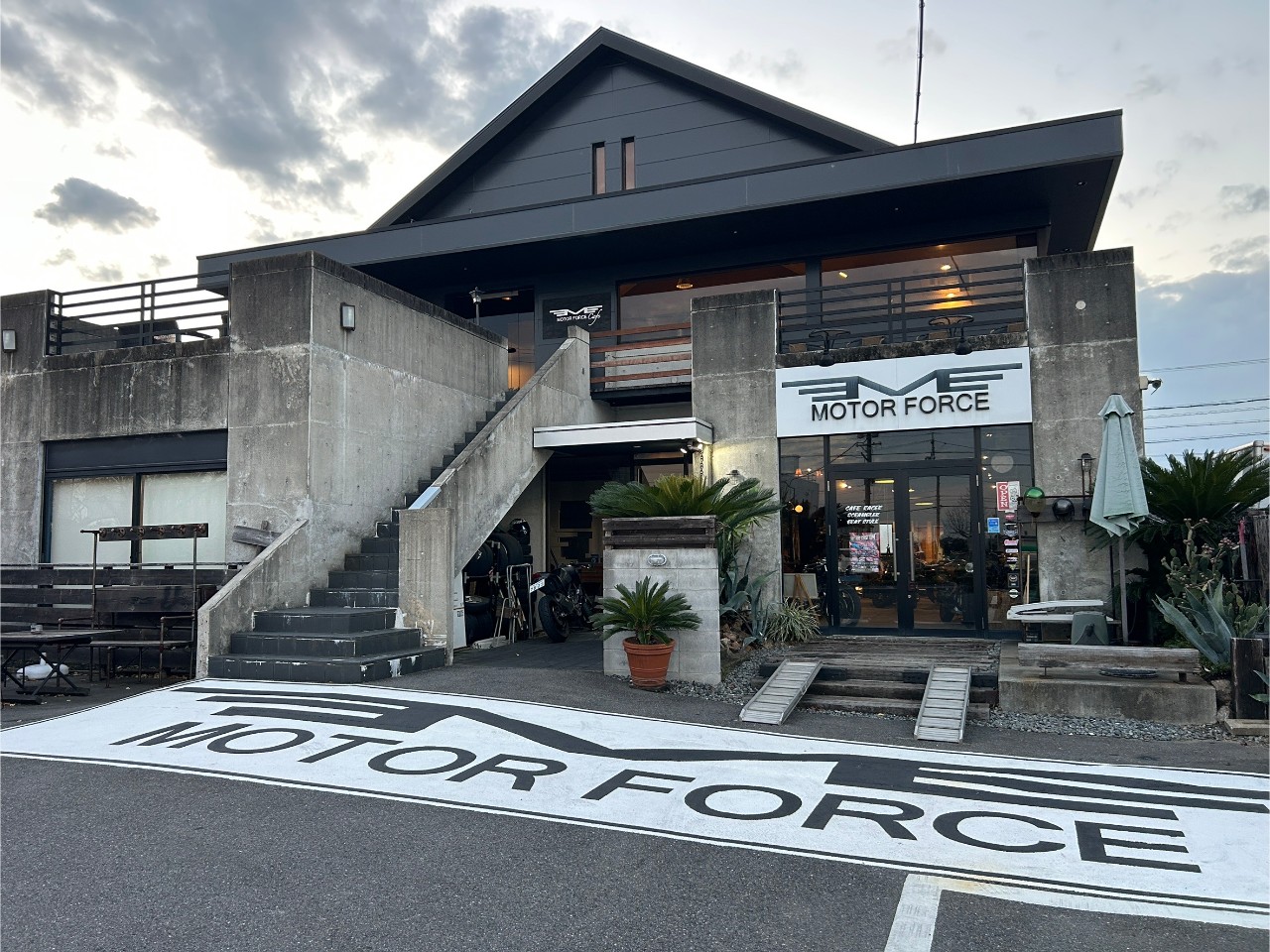 MOTOR FORCEの外観