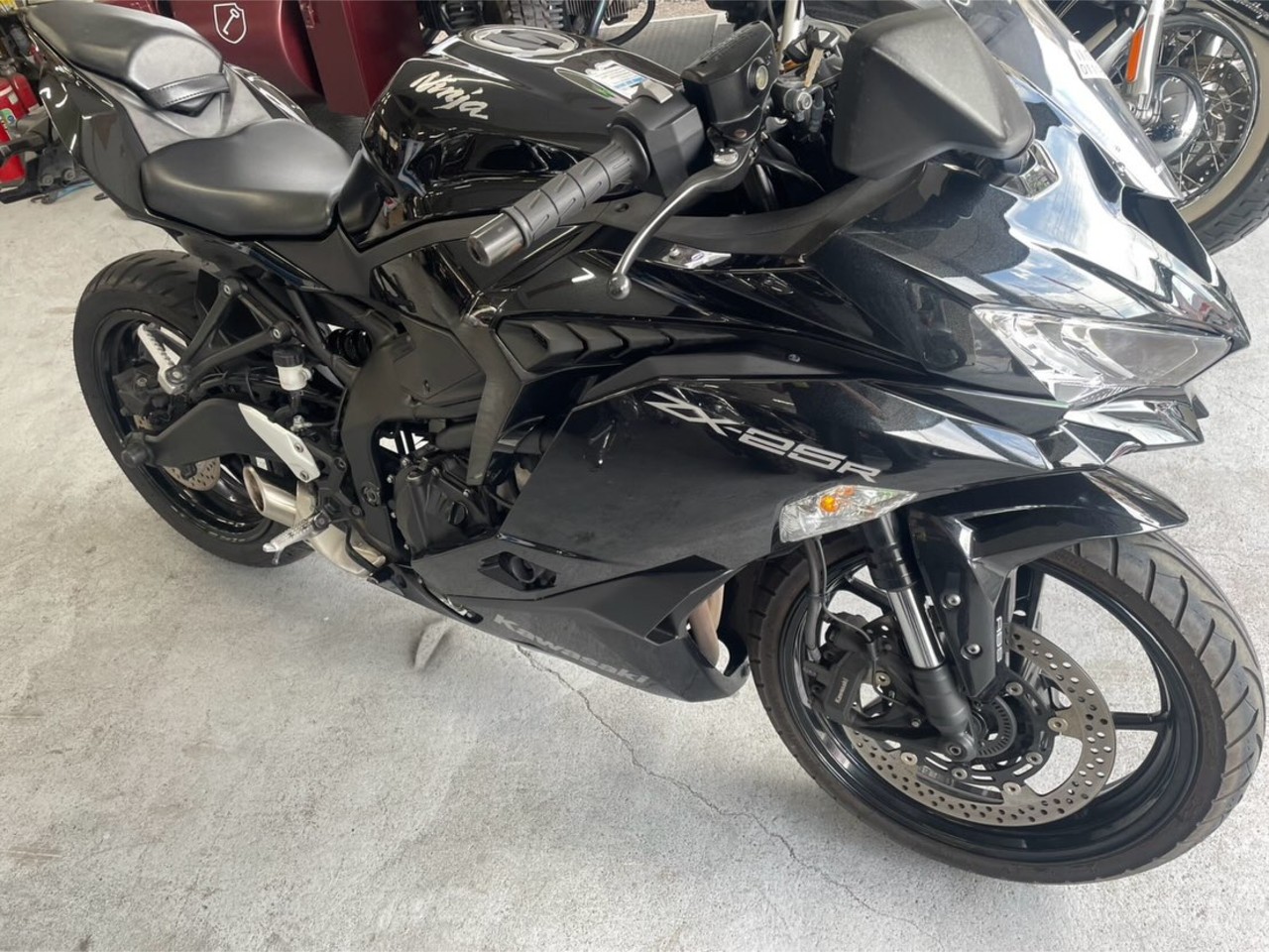 シバ25様　ご購入分 カワサキ ニンジャ ZX-25R 入荷致しました！| BDSバイクセンサー