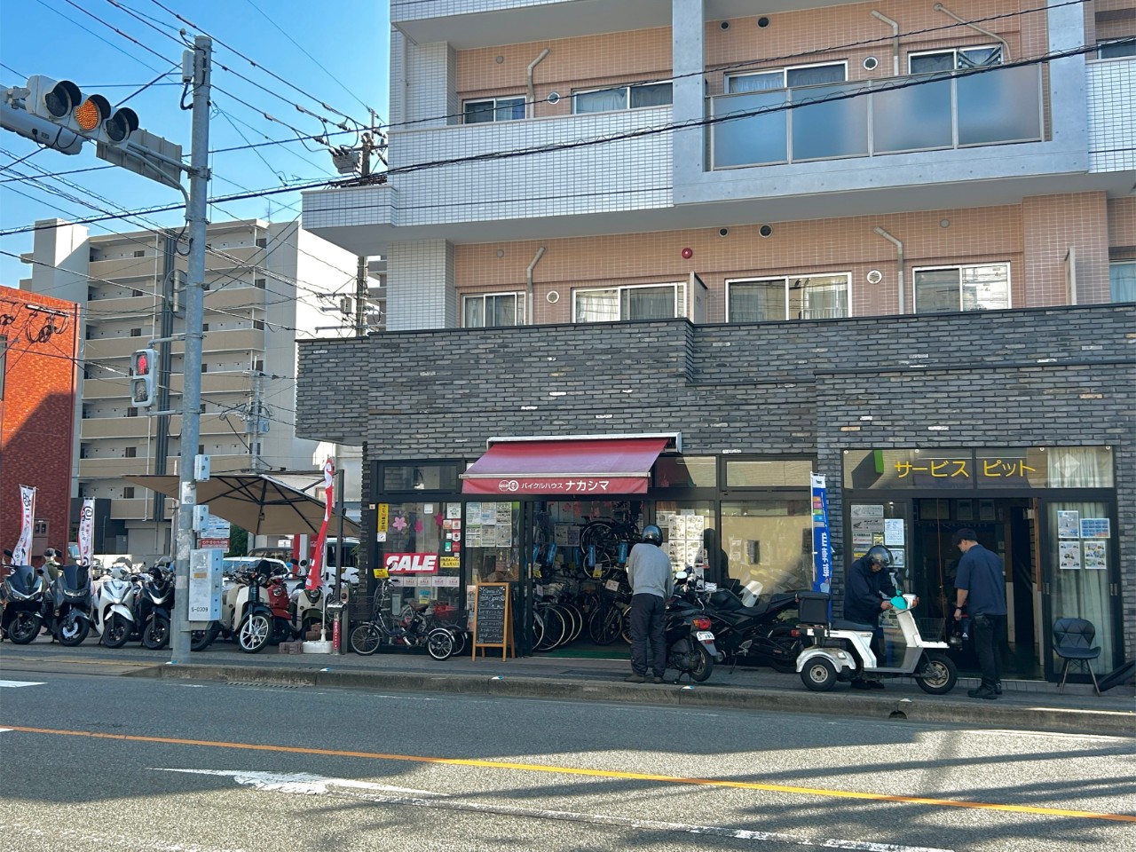 バイクルハウス ナカシマの外観